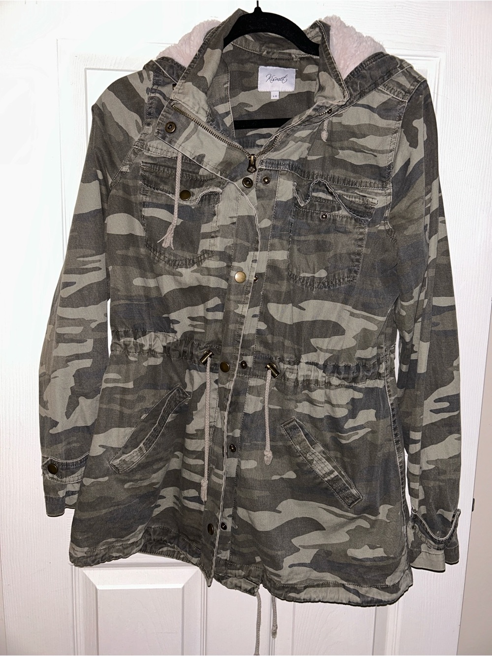 Kismet Women's Camouflage Hooded Utility Jacket - Olive Green